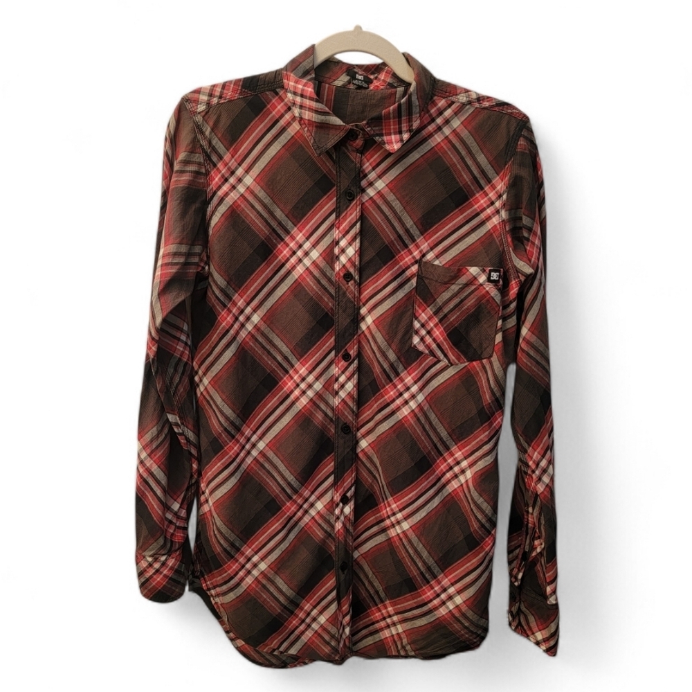 DC Ptp19" Mens Button Down Shirt Size Medium